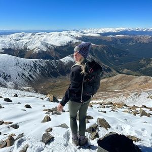 Meet your Posher, Britni